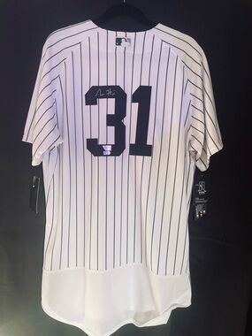 Authentic Aaron Hicks signed Yankee Jersey